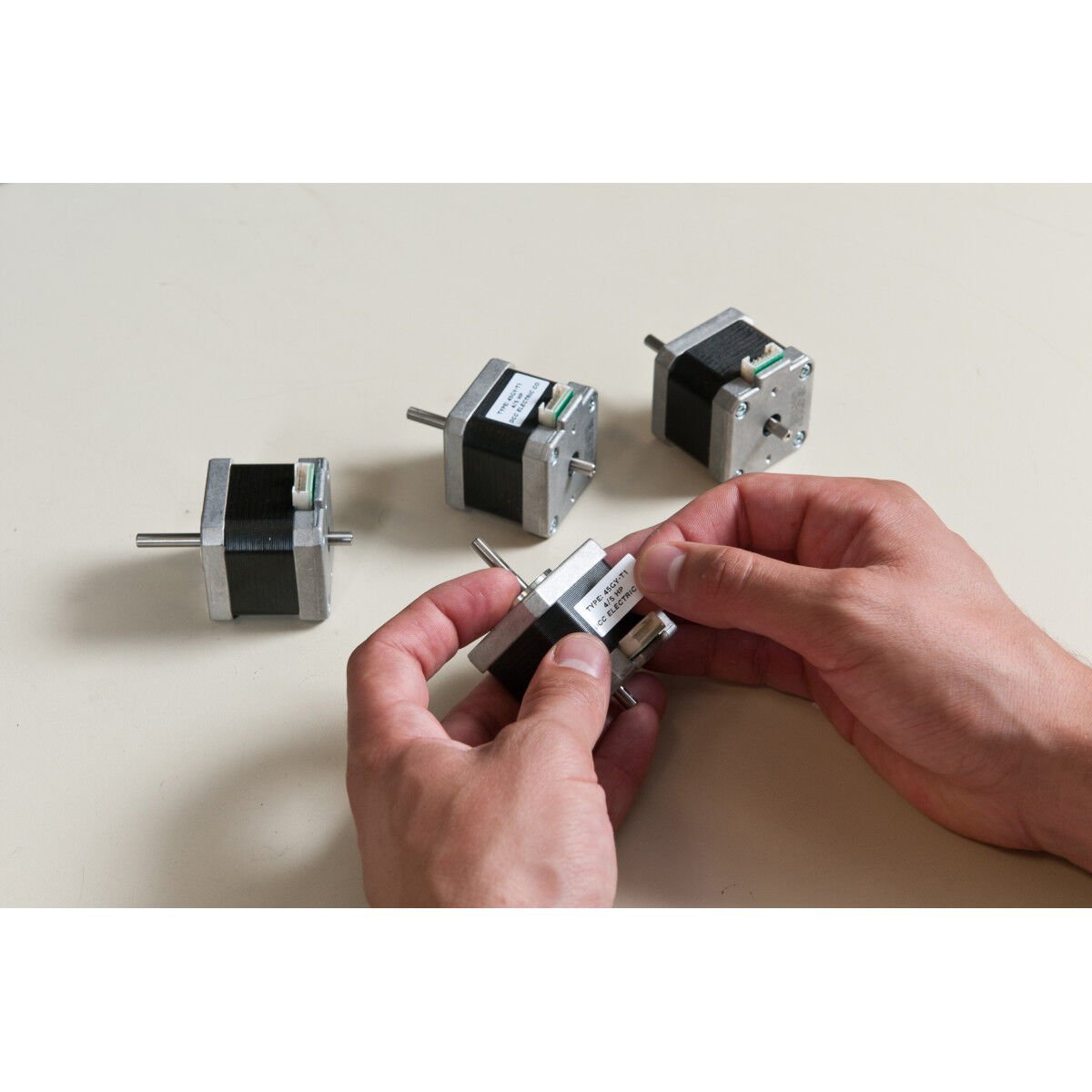 PTL-16-423 Polyester Varlık ve Ekipman İzleme Etiketleri